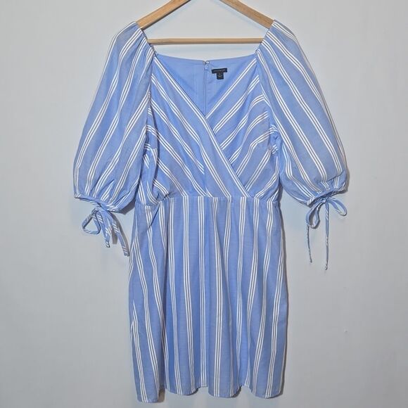 Ann Taylor Striped Puff Sleeve Wrap Dress Size 8 Cottagecore Milkmaid Coastal - Picture 3 of 15